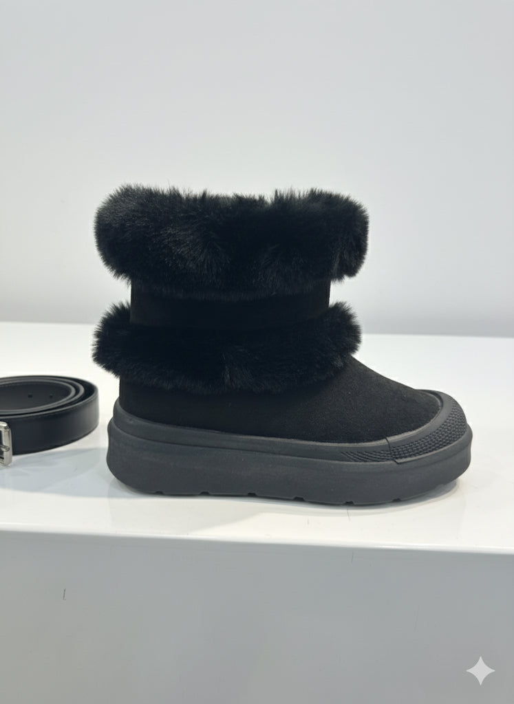 Winterboot Fluffy™️ – Black mid-ankle platform boots with full faux-fur lining, cozy urban style